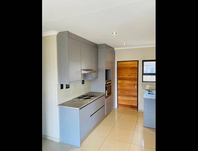 2 BEDROOM HOUSE FOR SALE IN REIGERPARK